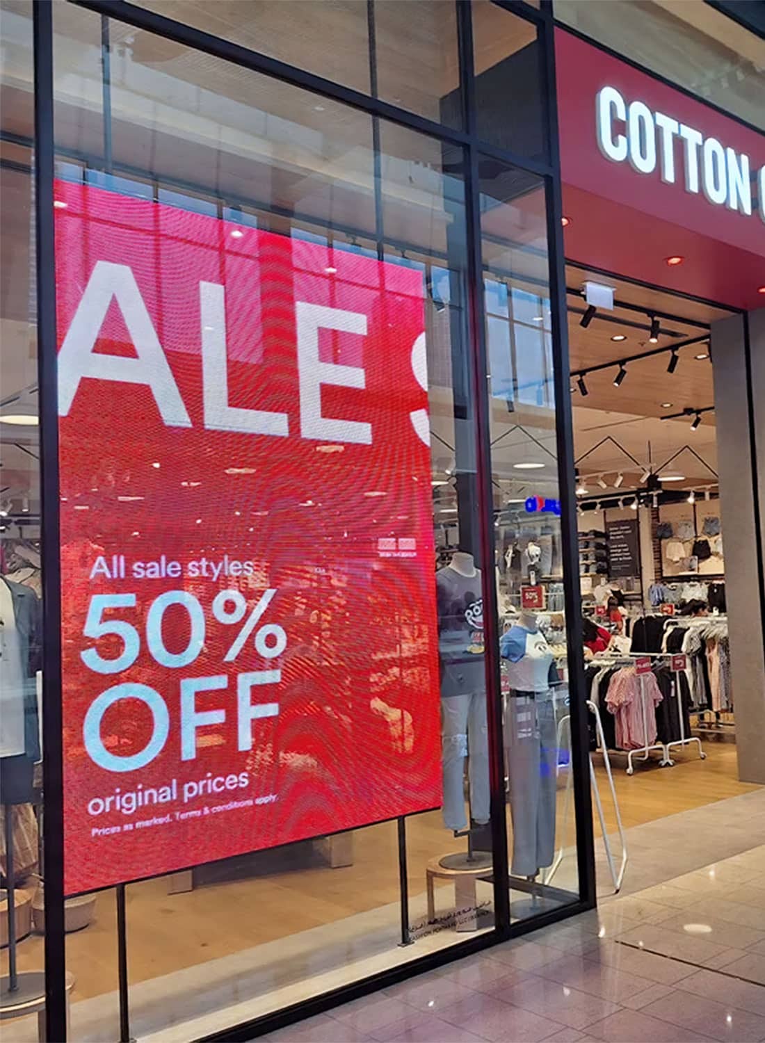Transparent LED screen for retail shop